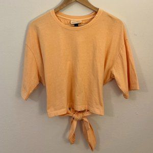 Universal Thread Cropped Tee